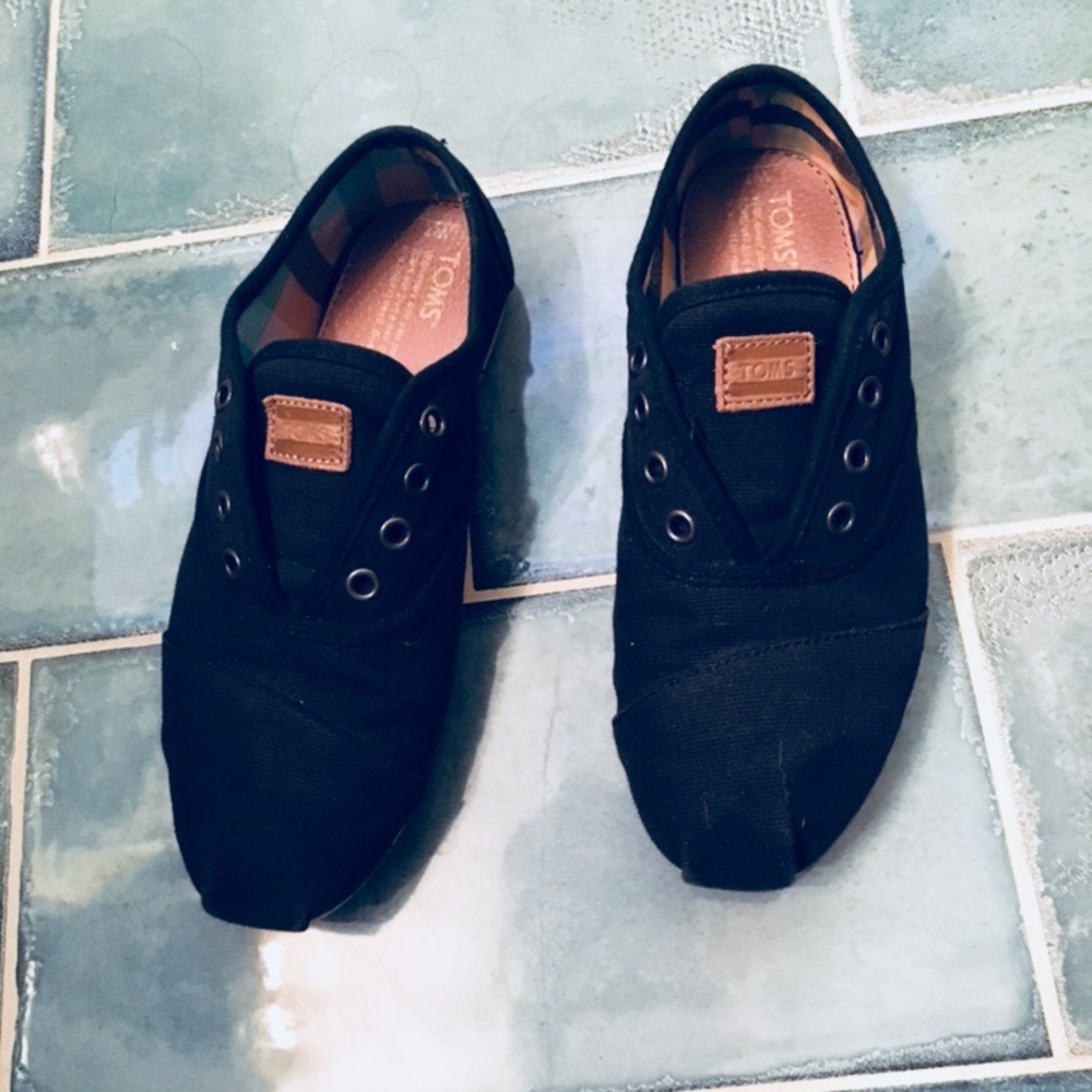 TOMS